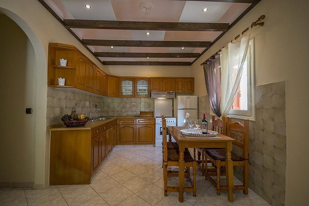 Paxos Santa Marina Villas Gaios Værelse billede