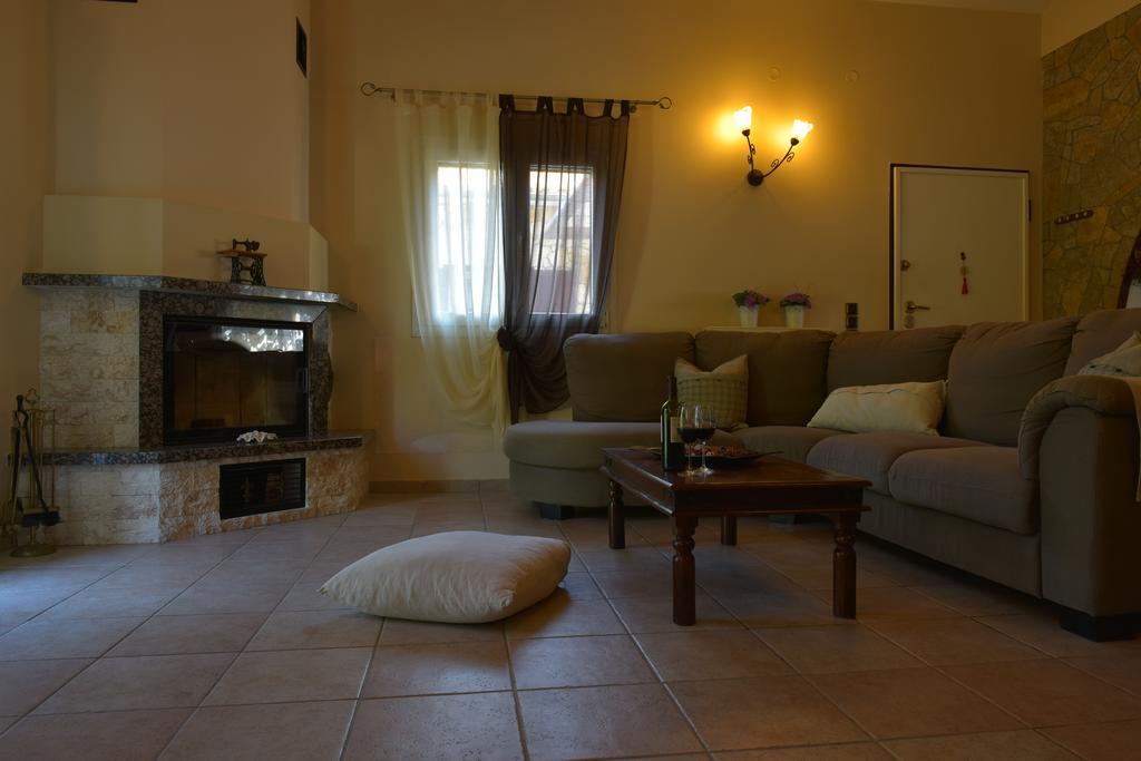 Paxos Santa Marina Villas Gaios Eksteriør billede