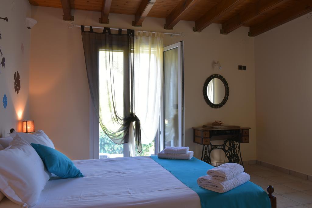 Paxos Santa Marina Villas Gaios Eksteriør billede